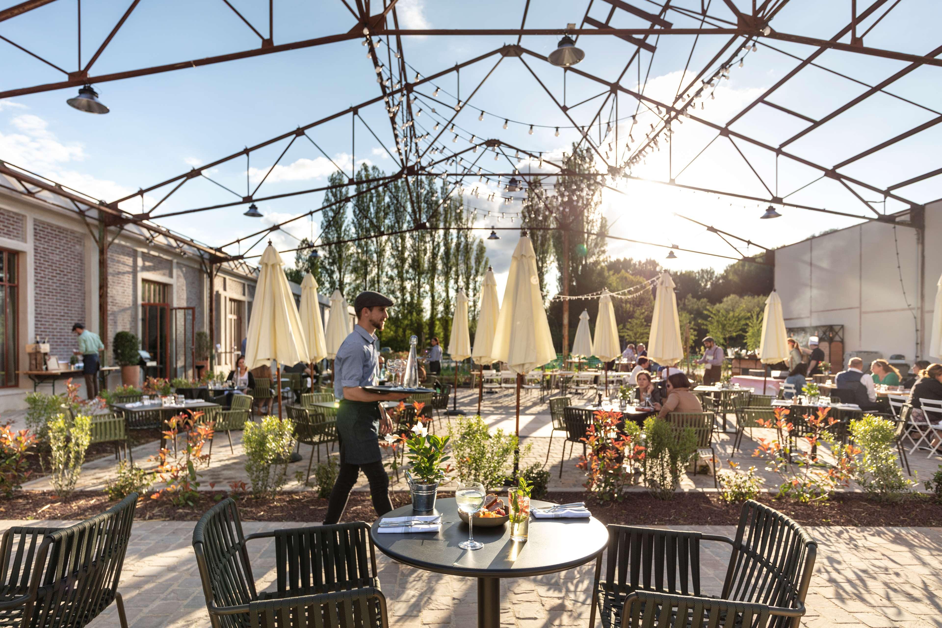 Hyatt Regency Chantilly Vineuil-Saint-Firmin Екстериор снимка