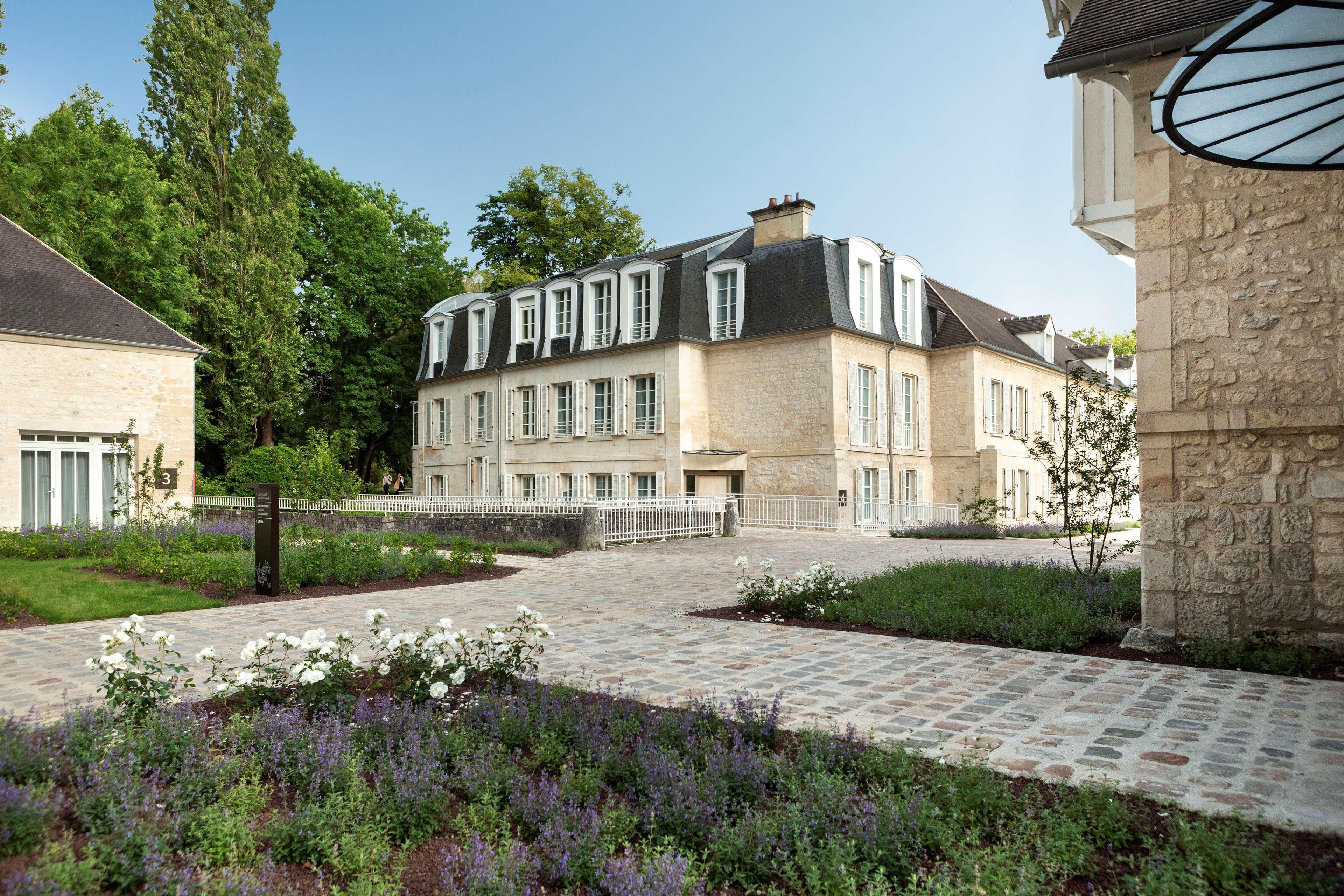 Hyatt Regency Chantilly Vineuil-Saint-Firmin Екстериор снимка